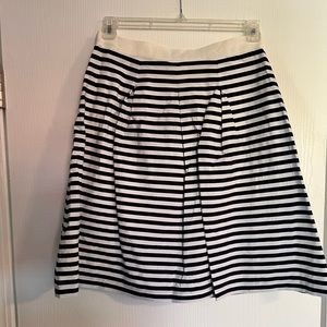 NWOT - Loft skirt